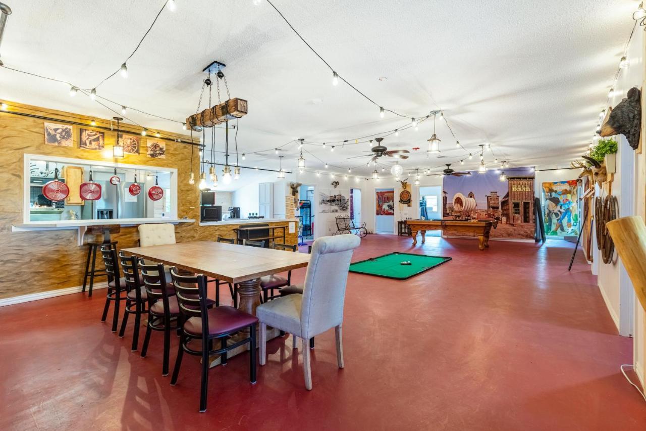 Old Texas Bunkhouse Hostel Wills Point Ngoại thất bức ảnh